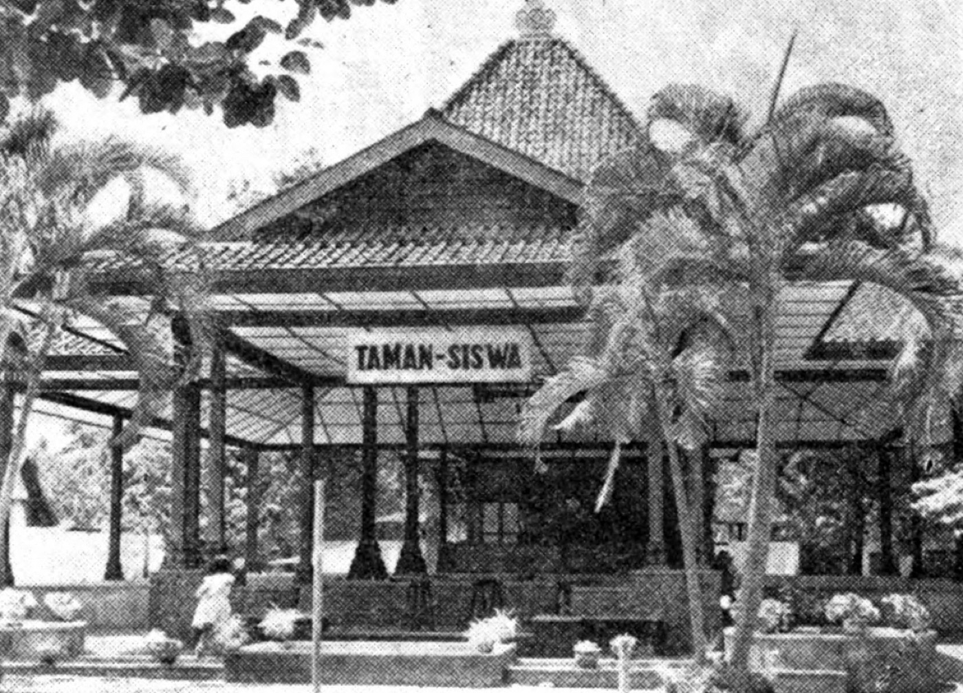 Pendapa Perguruan Taman Siswa, Yogyakarta, 1953